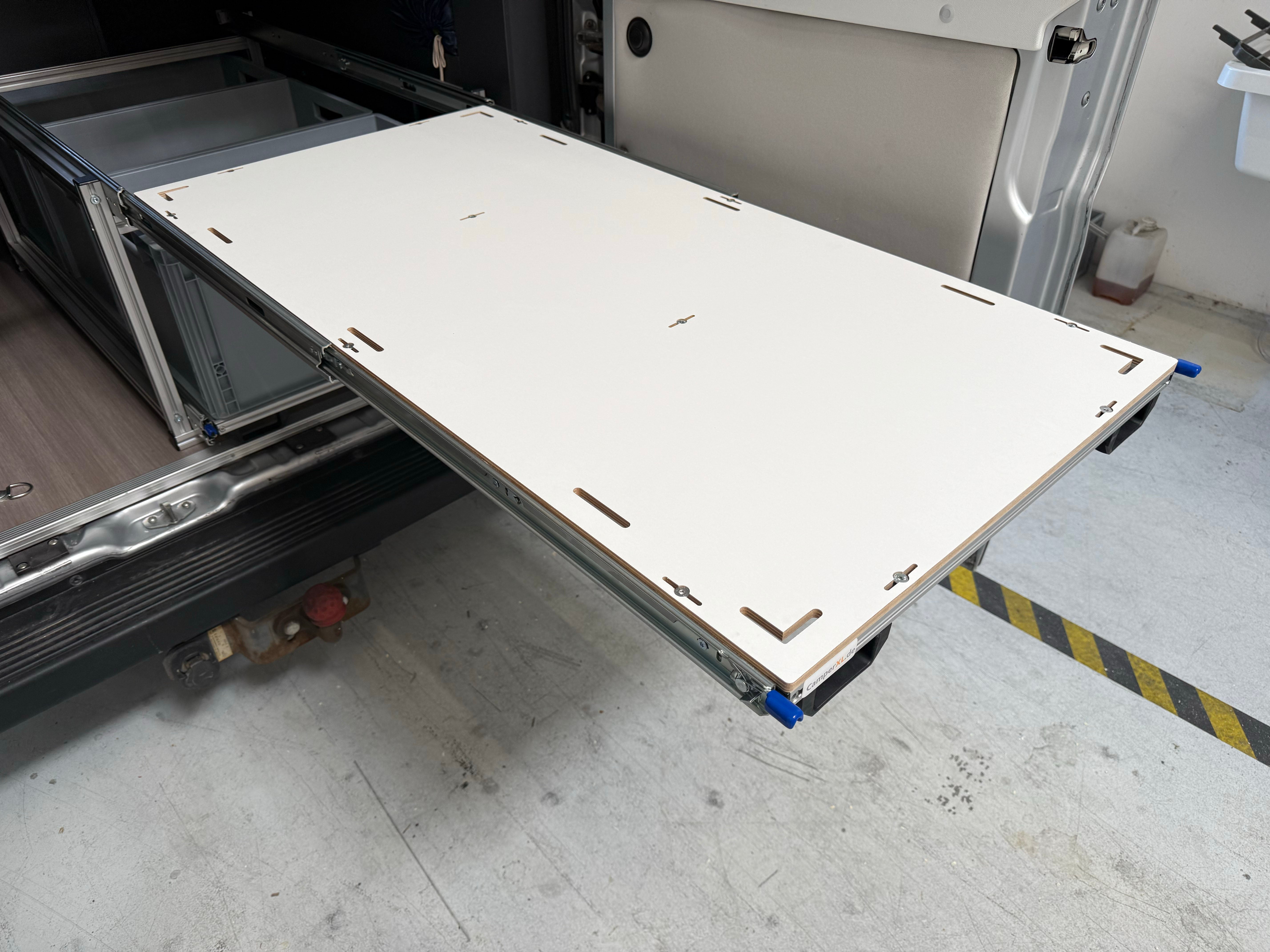 Bakutdrag Camper Skåpbil Standard 900mm x 400mm