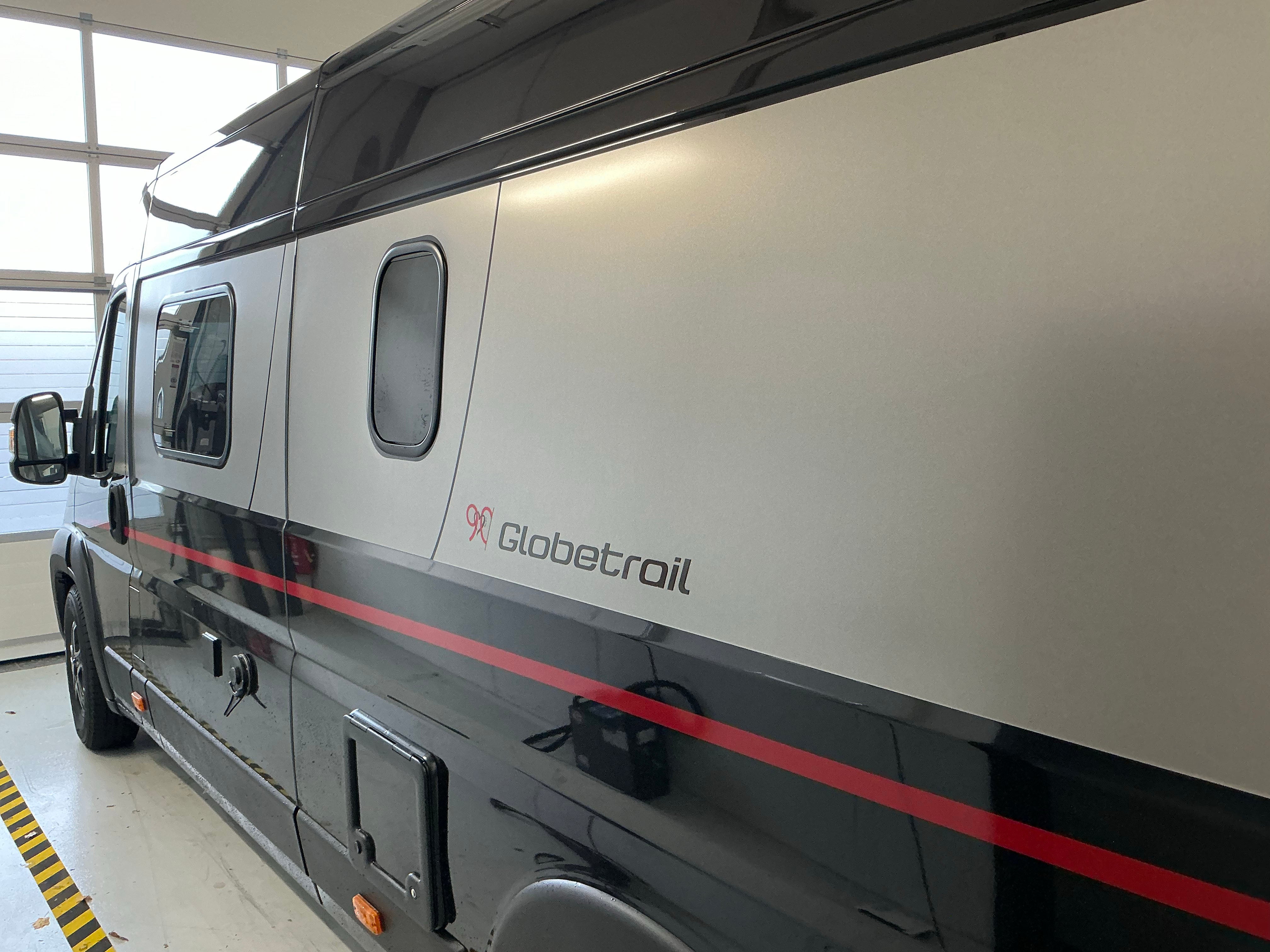 Bakre utdrag 2 våningar Dethleffs Globetrail 640S