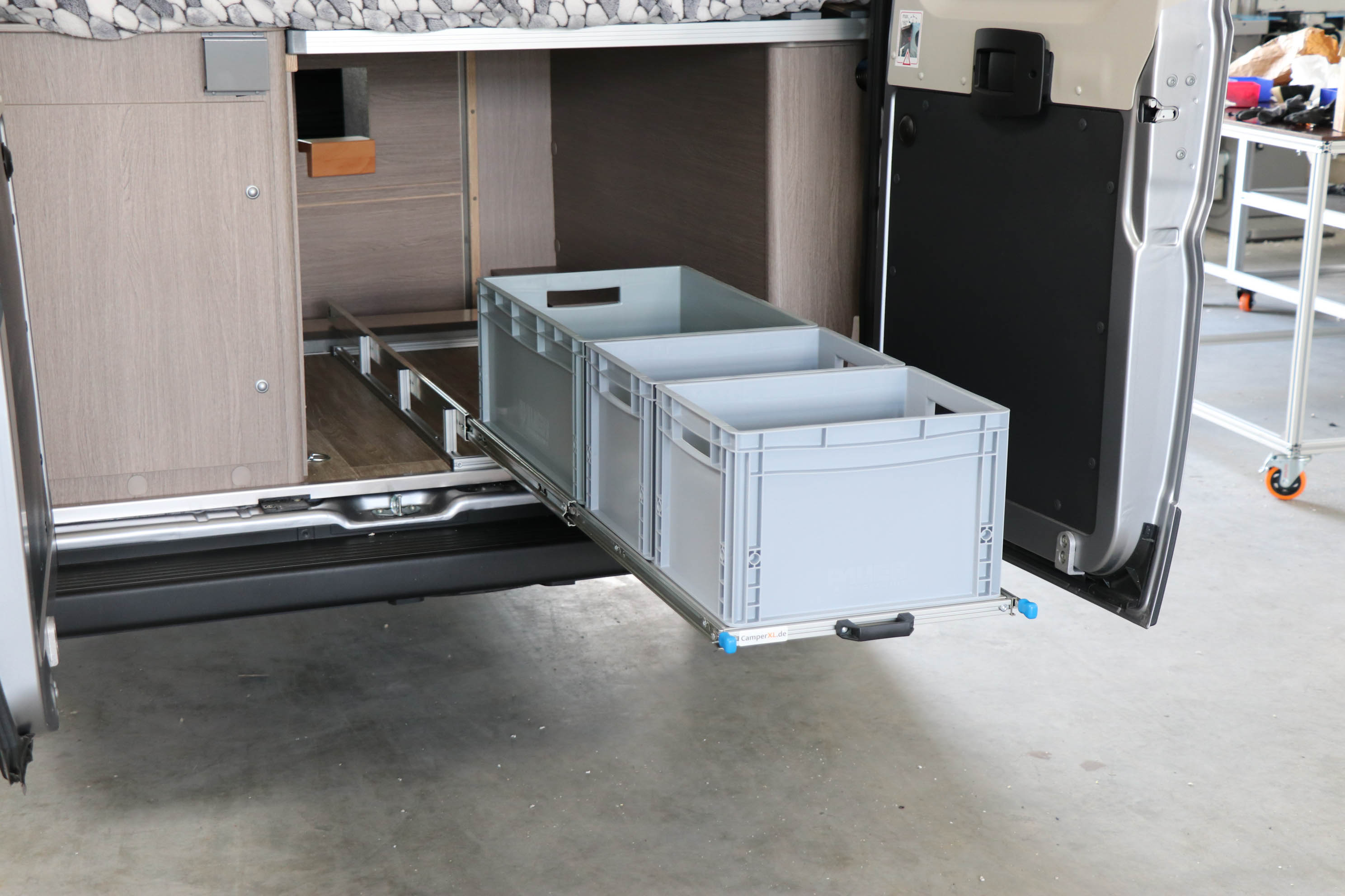 Tylny wysuw Camper Kastenwagen Standard 1200mm x 800mm